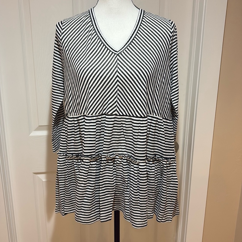 Ruffle Tier Top